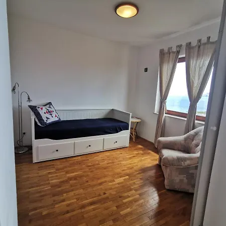 Apartament Bura *